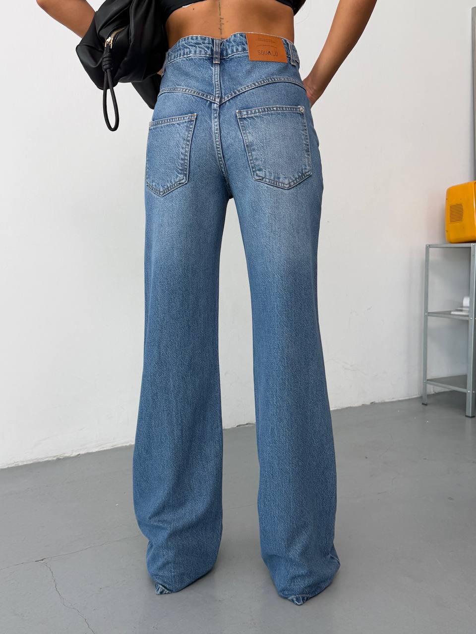 Kadın V Kesim Bel Detaylı  Yüksek Bel Wide Leg Jean Pantolon