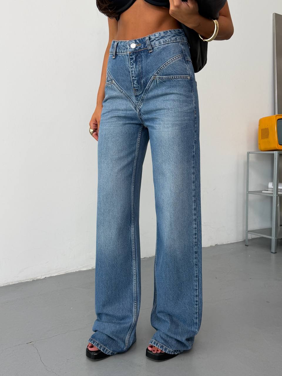 Kadın V Kesim Bel Detaylı  Yüksek Bel Wide Leg Jean Pantolon