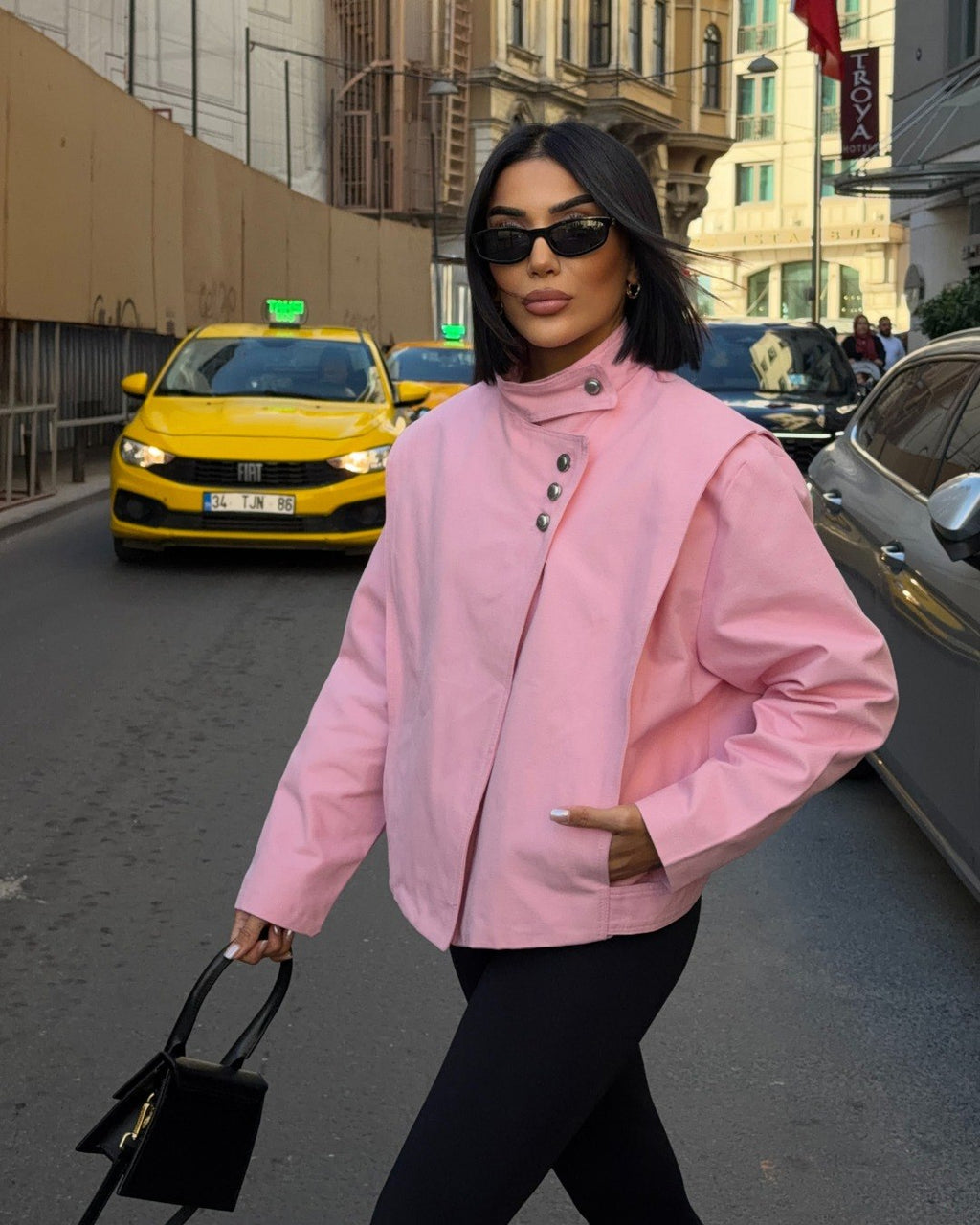 Kadın Pudra Pembe Hakim Yaka Asimetrik Düğmeli Oversize Ceket