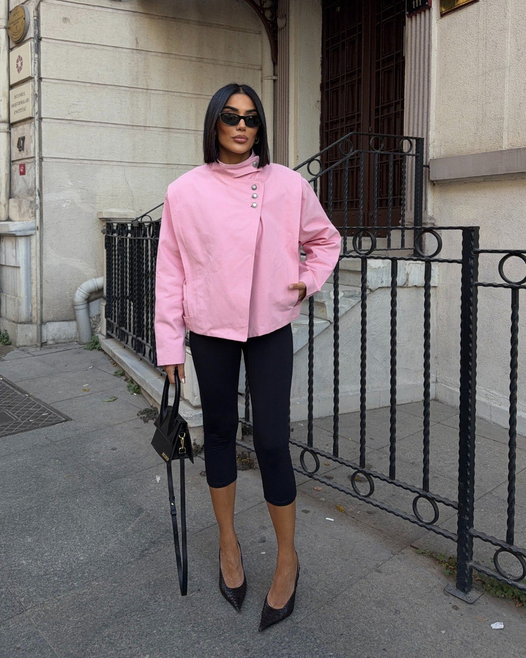 Kadın Pudra Pembe Hakim Yaka Asimetrik Düğmeli Oversize Ceket